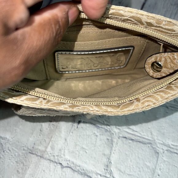 Genna De Rossi Wristlet Clutch - Picture 3 of 6